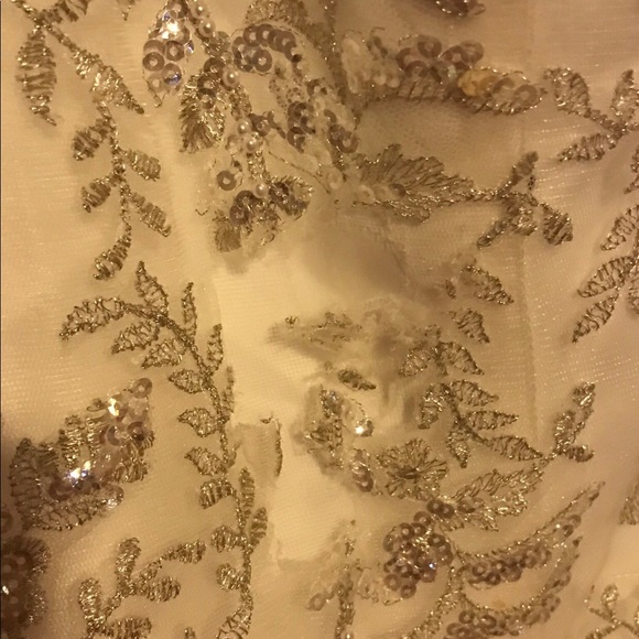 David’s bridal plus size wedding dress - Picture 3 of 6